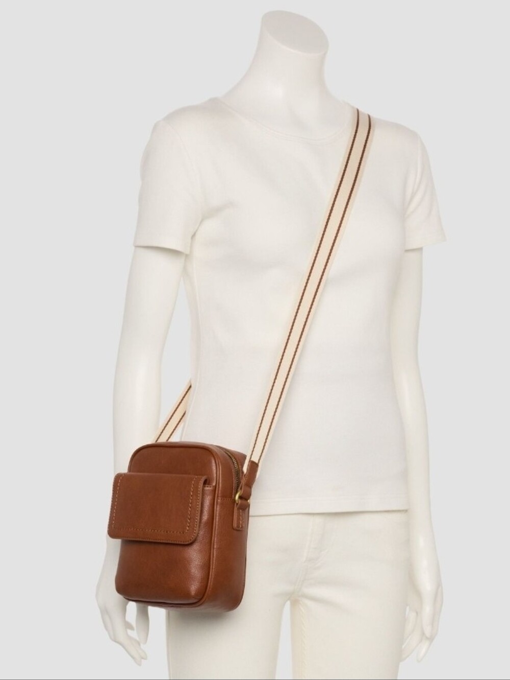 Sonoma Goods For Life Casual Sling Crossbody Bag NEW - Picture 4 of 6